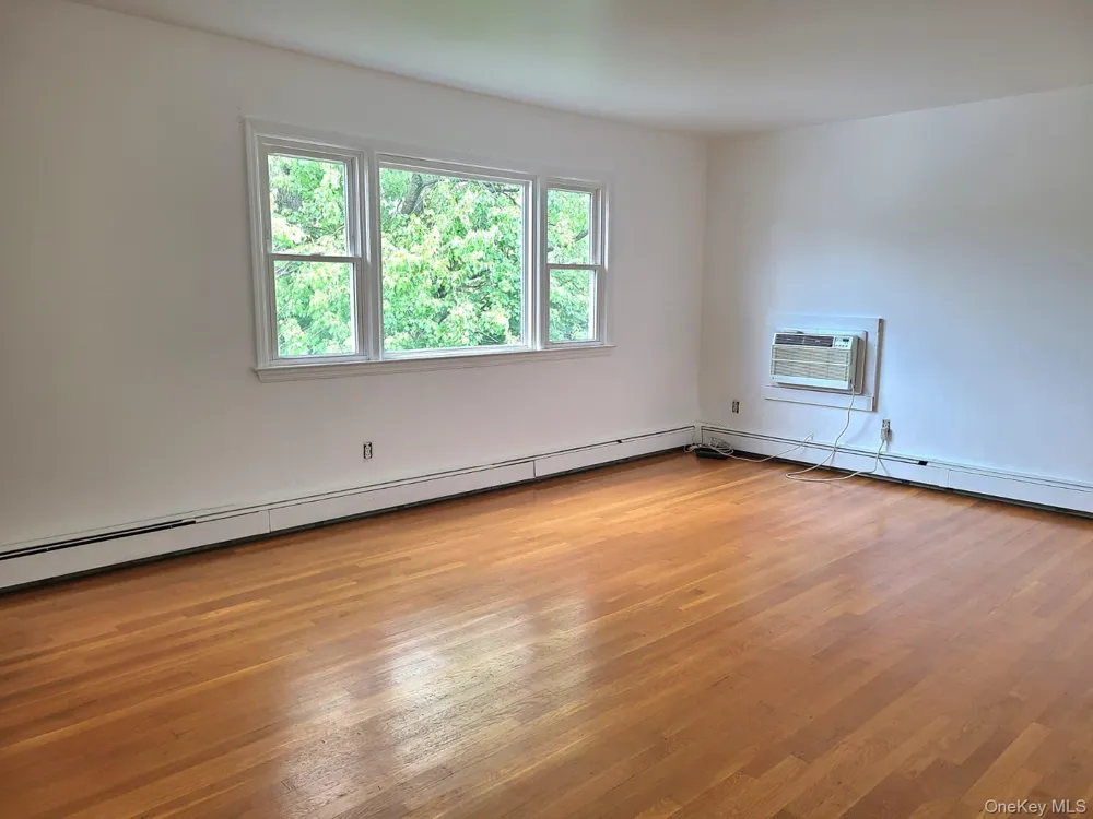 508 New Rochelle Road #2 Bronxville, NY 10708