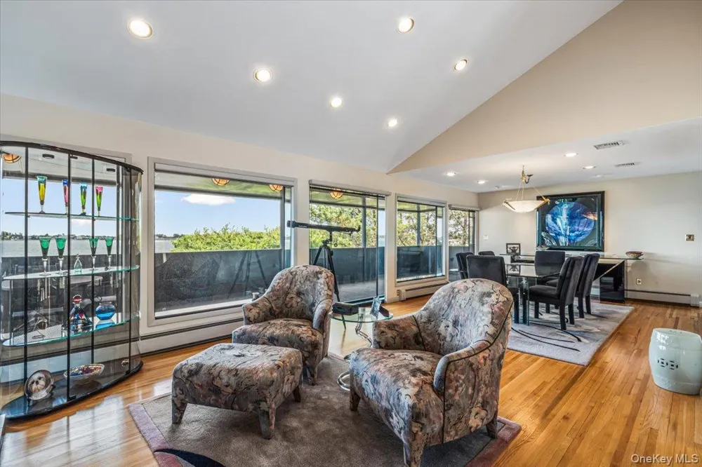 15443 Riverside Drive Whitestone, NY 11357