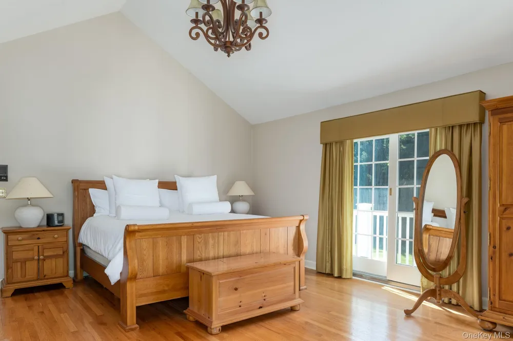 5 Willow Run Road Greenwich, CT 06831