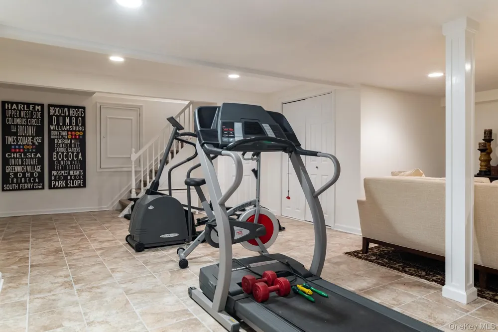 5 Willow Run Road Greenwich, CT 06831