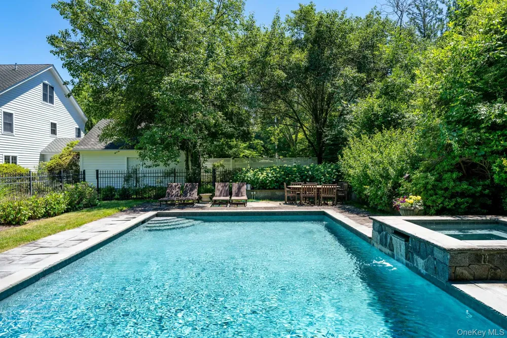 5 Willow Run Road Greenwich, CT 06831
