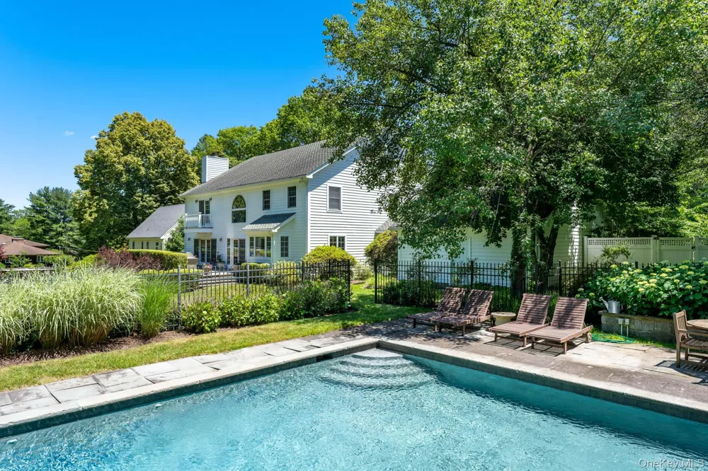5 Willow Run Road Greenwich, CT 06831