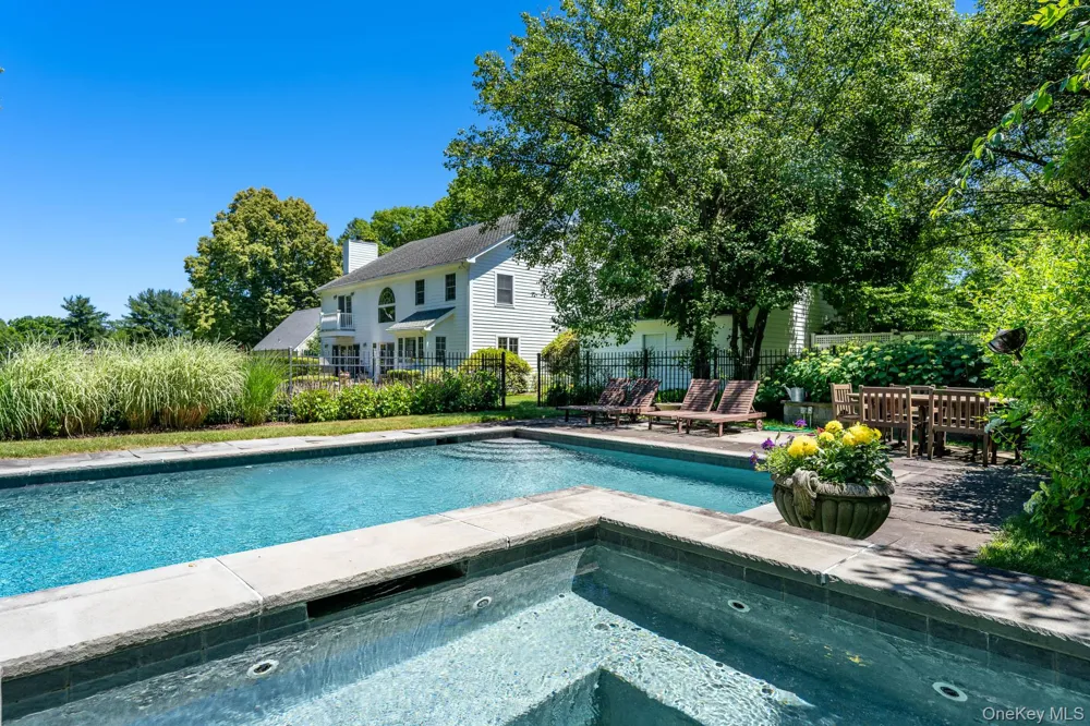 5 Willow Run Road Greenwich, CT 06831