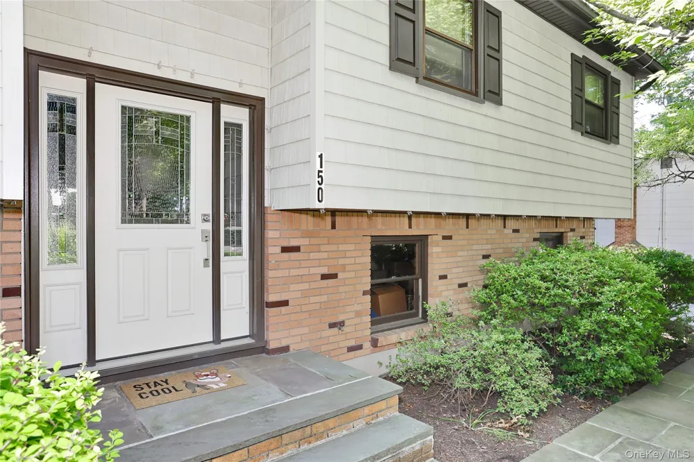 150 Schweizer Lane Bardonia, NY 10954