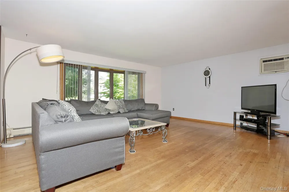 150 Schweizer Lane Bardonia, NY 10954