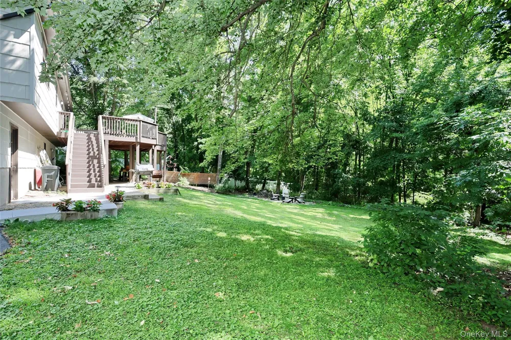 150 Schweizer Lane Bardonia, NY 10954