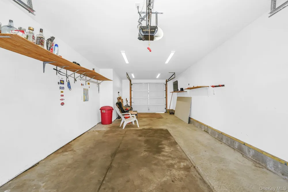 21 Lido Parkway Lindenhurst, NY 11757