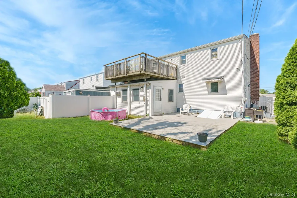 21 Lido Parkway Lindenhurst, NY 11757
