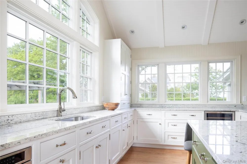 2395 Jackson Street New Suffolk, NY 11956
