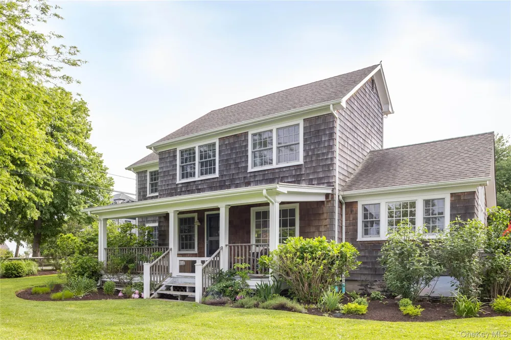 2395 Jackson Street New Suffolk, NY 11956