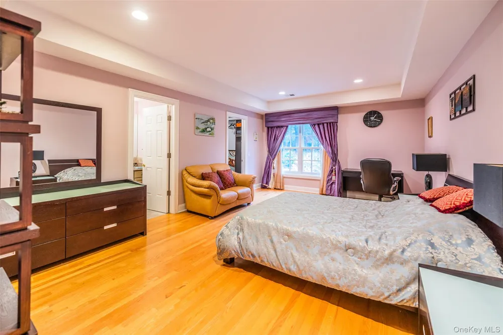 5 Westgate Road Muttontown, NY 11791