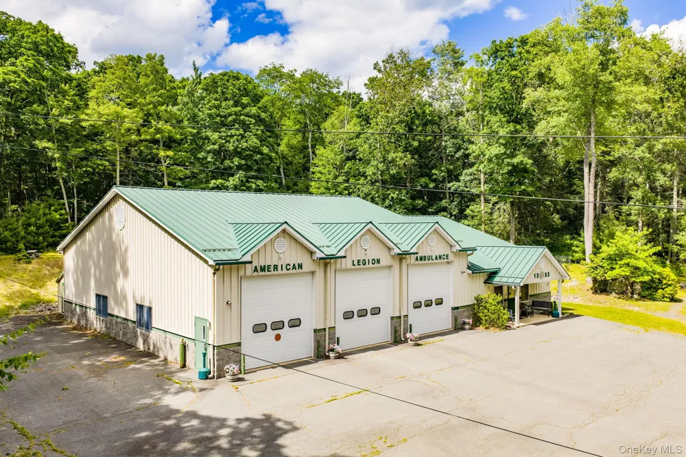 17 Collins Road Eldred, NY 12732