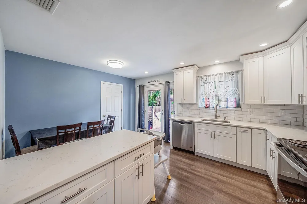 2 Amarr Drive Shirley, NY 11967
