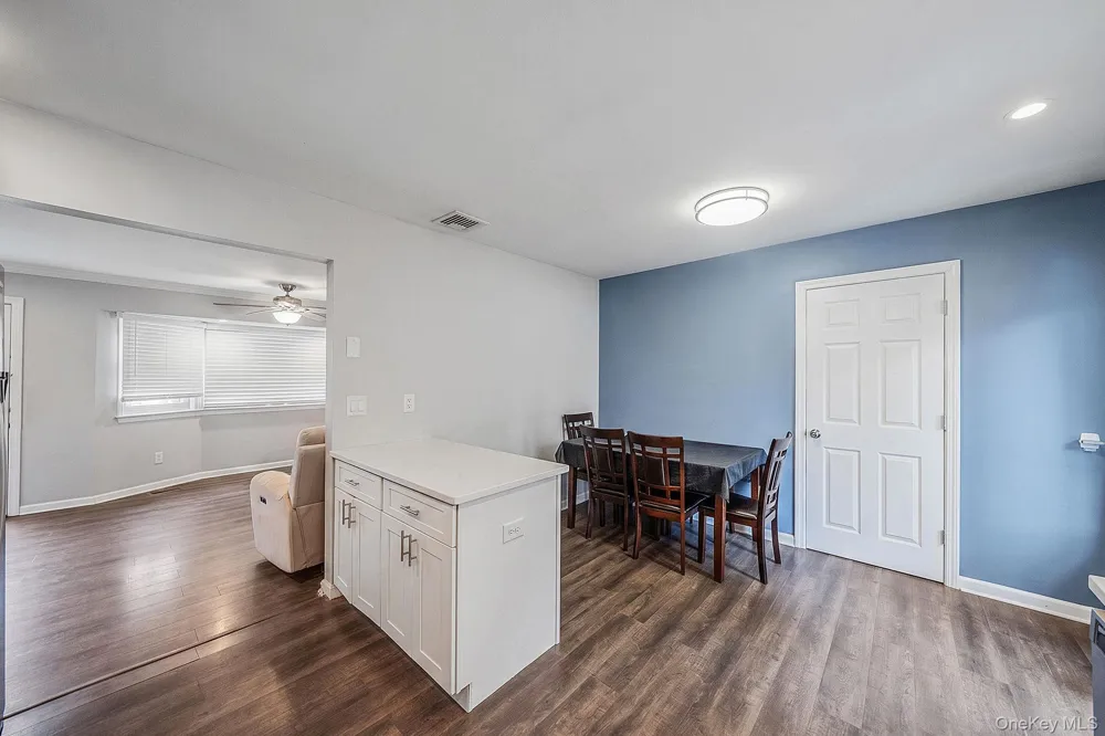 2 Amarr Drive Shirley, NY 11967