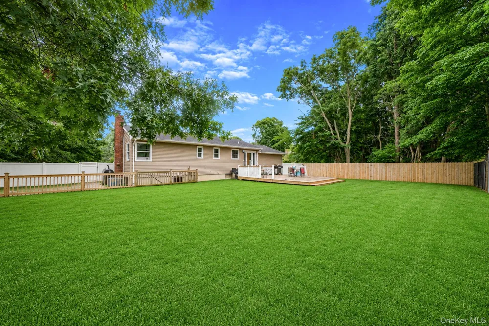 2 Amarr Drive Shirley, NY 11967