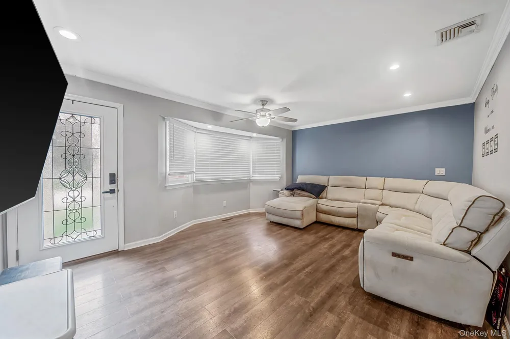 2 Amarr Drive Shirley, NY 11967