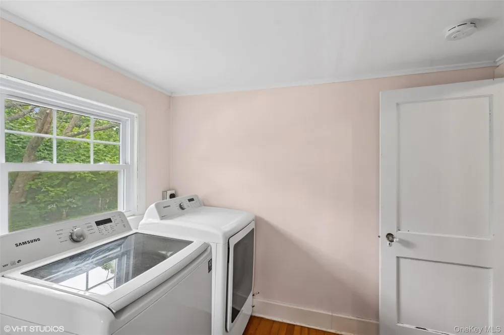 4900 Depot Lane Cutchogue, NY 11935