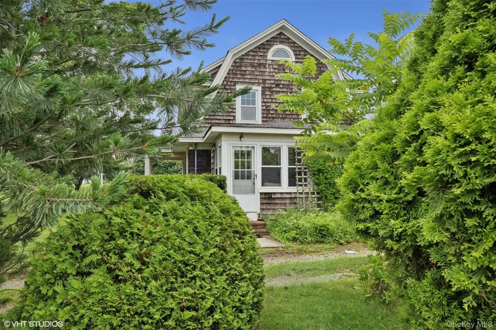 4900 Depot Lane Cutchogue, NY 11935