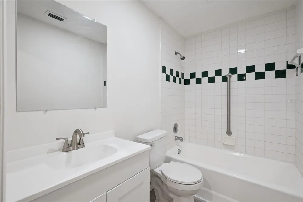716 GROVE AVENUE Orlando, FL 32805