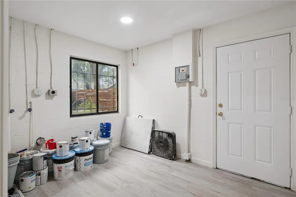 716 GROVE AVENUE Orlando, FL 32805