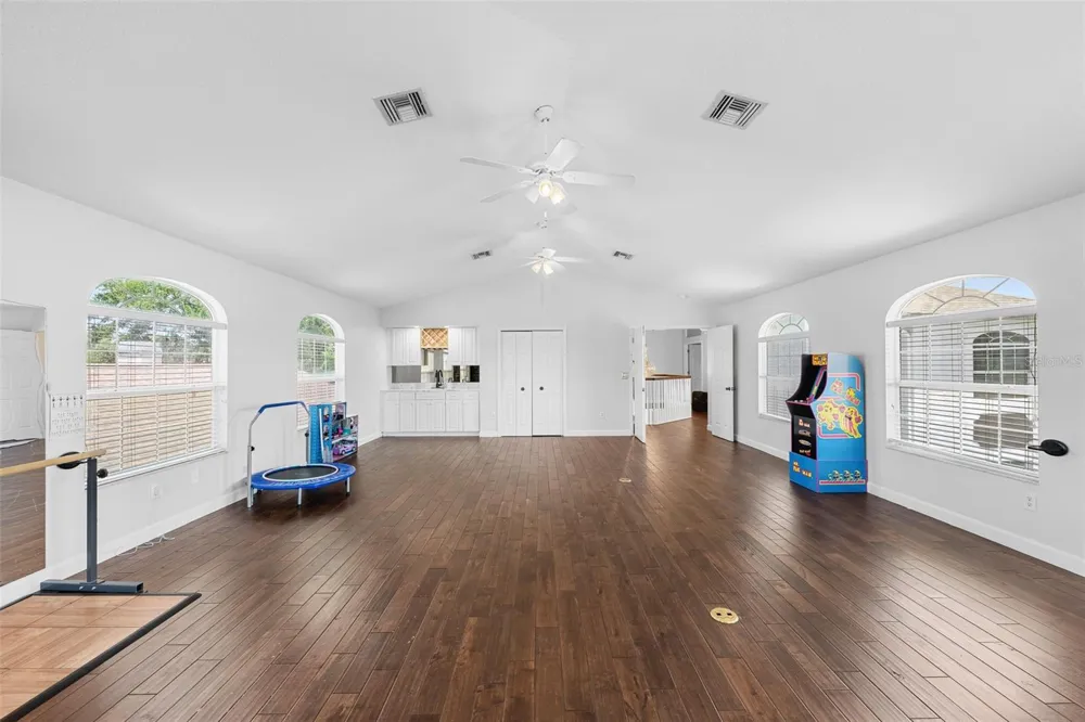 15615 SHOAL CREEK PLACE Odessa, FL 33556