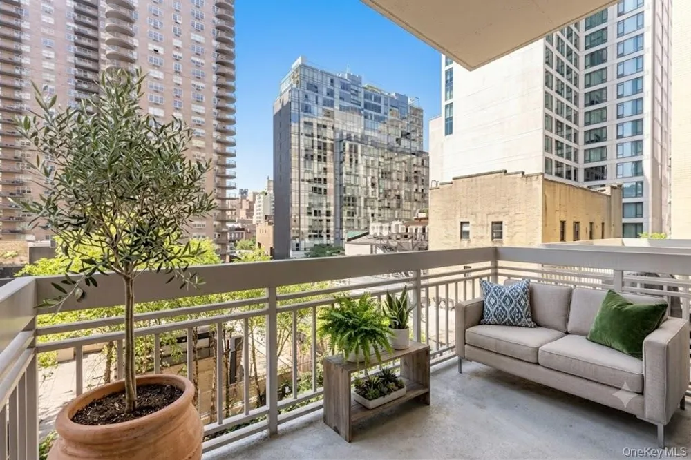 170 E 87th Street #E5FG New York (Manhattan), NY 10128