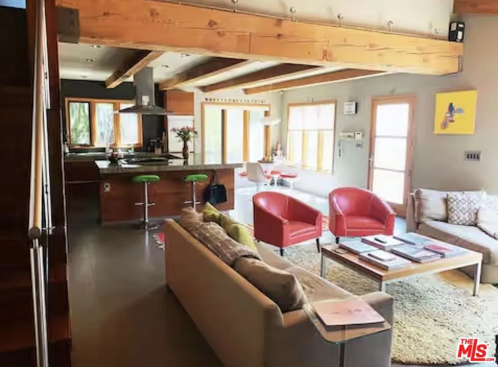 1421 Fernwood Pacific Drive Topanga, CA 90290