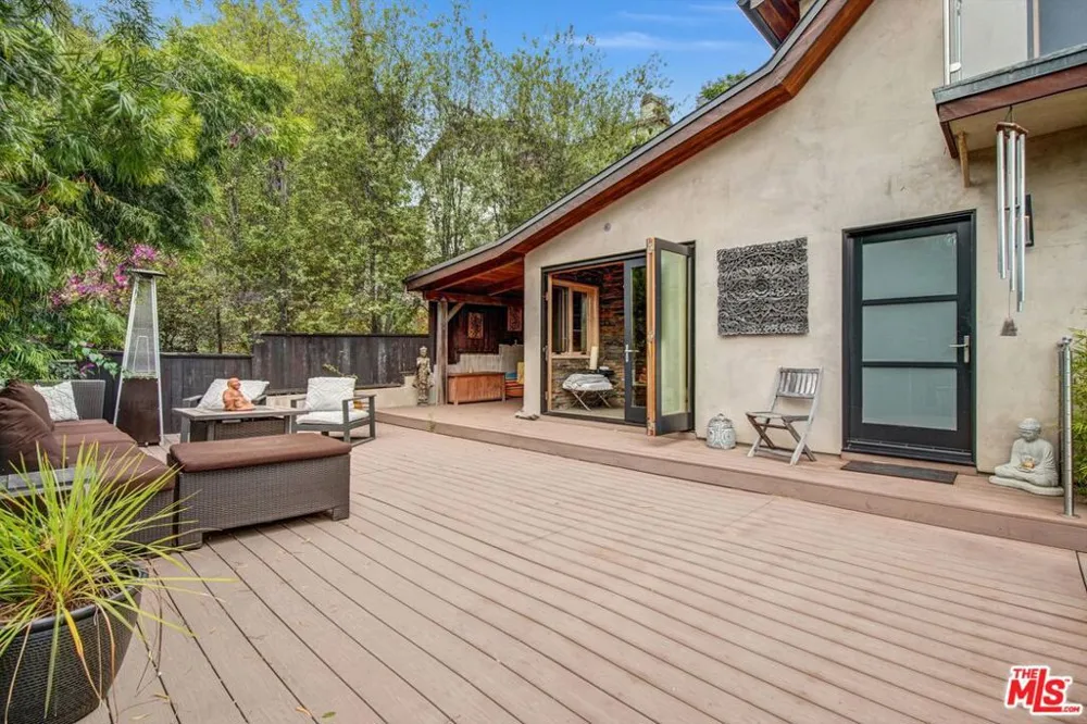 1421 Fernwood Pacific Drive Topanga, CA 90290