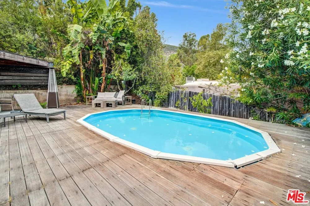 1421 Fernwood Pacific Drive Topanga, CA 90290