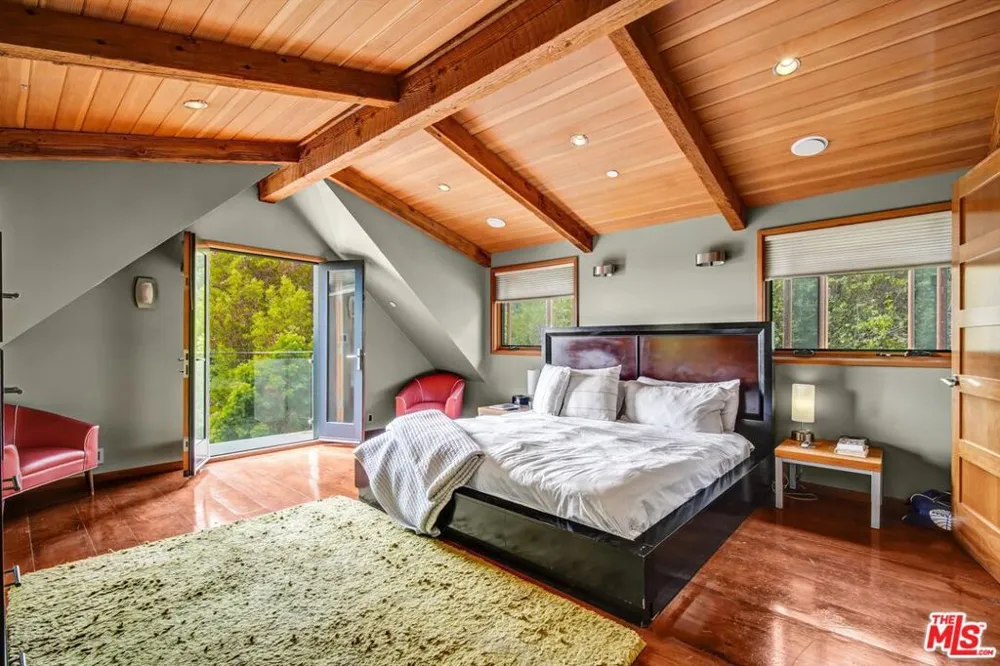1421 Fernwood Pacific Drive Topanga, CA 90290
