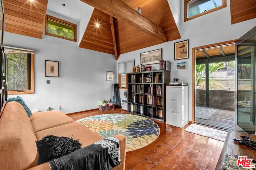 1421 Fernwood Pacific Drive Topanga, CA 90290