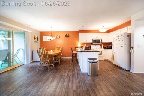 5060 Harbor Oak Drive #49