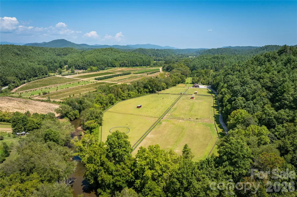 1288 Johns Ridge Parkway #245 Lenoir, NC 28645