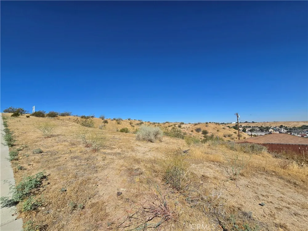 11th St 0478-201-21 Victorville, CA 92395