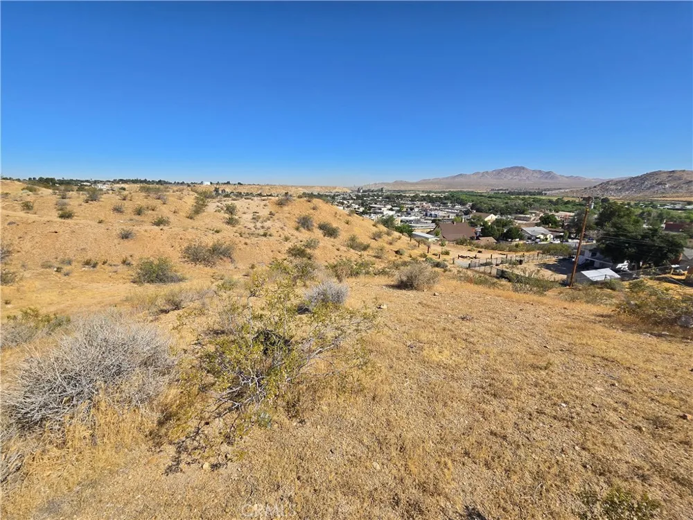 11th St 0478-201-21 Victorville, CA 92395