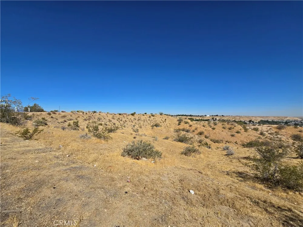 11th St 0478-201-21 Victorville, CA 92395