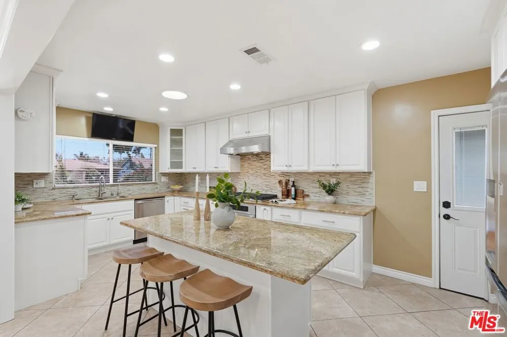 2018 W 147th Street Gardena, CA 90249