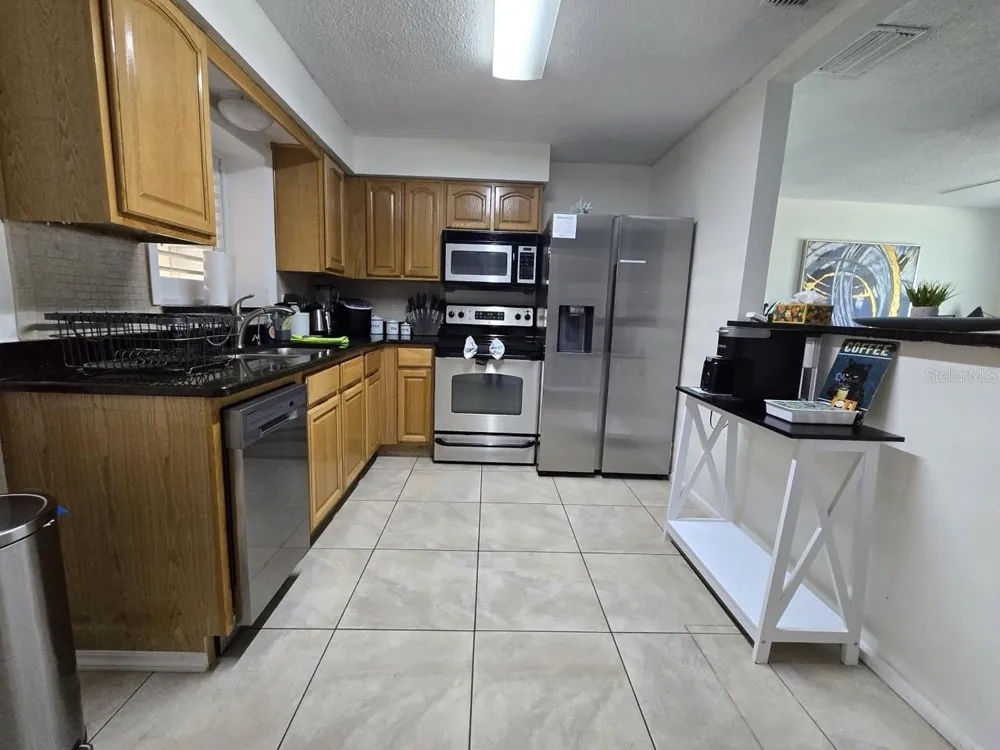 1430 PARKVIEW LANE Largo, FL 33770