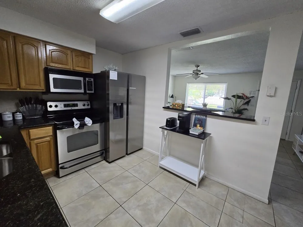 1430 PARKVIEW LANE Largo, FL 33770