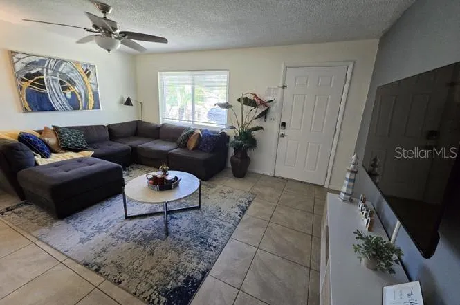 1430 PARKVIEW LANE Largo, FL 33770