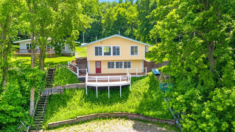 21528 267th Avenue Starbuck, MN 56381