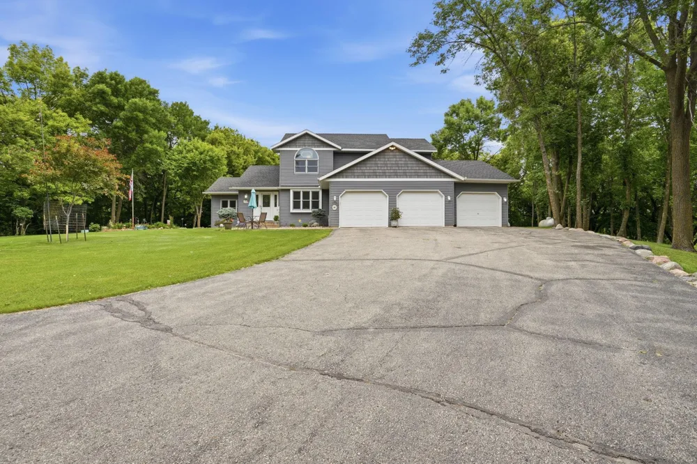 10920 Shore Drive Spicer, MN 56288