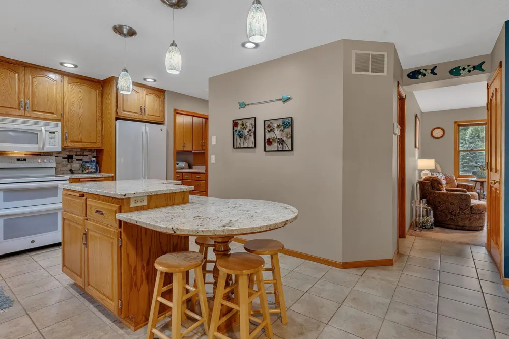 10920 Shore Drive Spicer, MN 56288