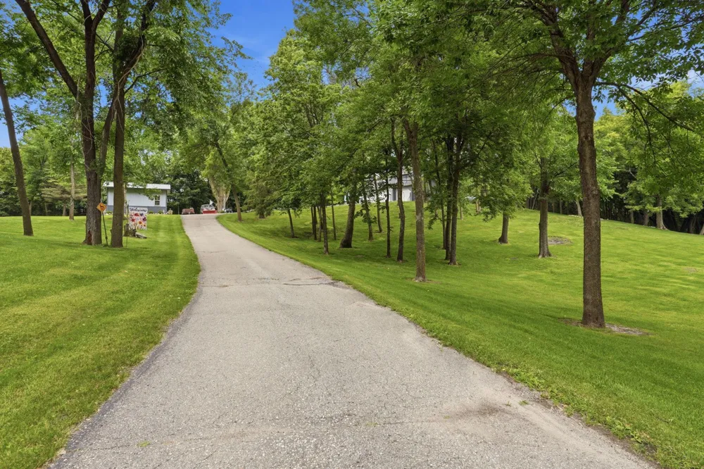 10920 Shore Drive Spicer, MN 56288
