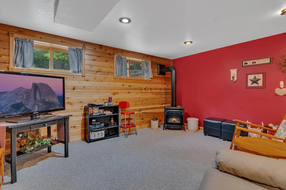 10920 Shore Drive Spicer, MN 56288