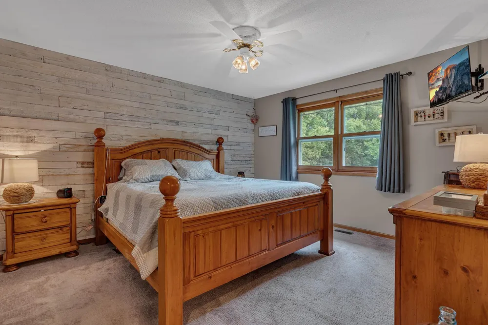 10920 Shore Drive Spicer, MN 56288