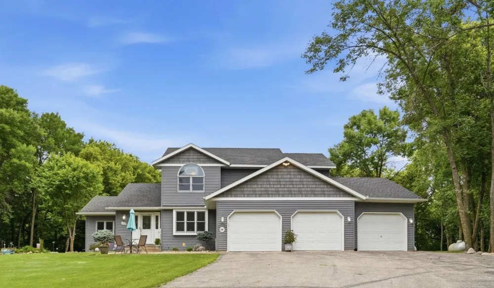 10920 Shore Drive Spicer, MN 56288