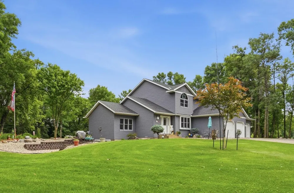 10920 Shore Drive Spicer, MN 56288