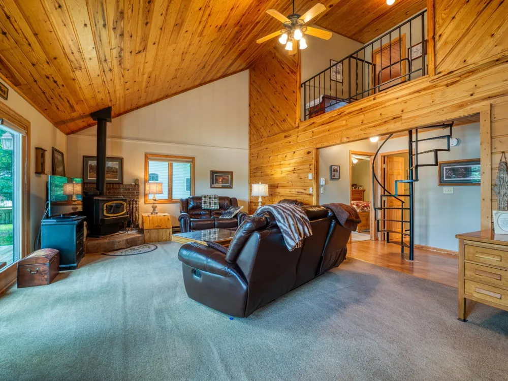 17428 Park Avenue SE Erskine, MN 56535
