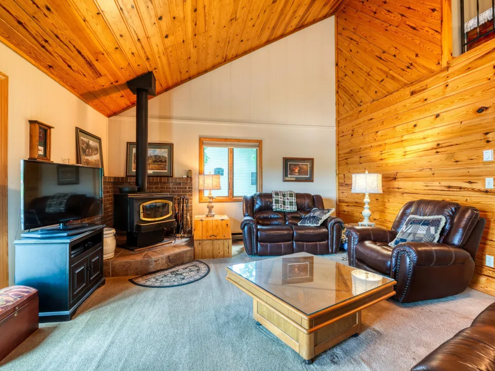 17428 Park Avenue SE Erskine, MN 56535